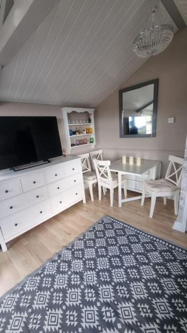 No. 4 Sunny Lodge By The Sea Αμπερίστγουιθ Εξωτερικό φωτογραφία